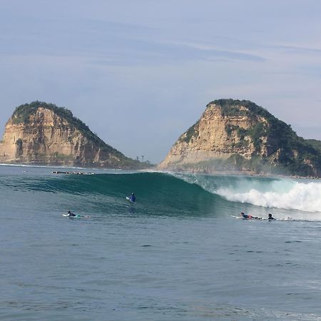 Hostel Surf Camp Lombok Kuta  Exterior foto