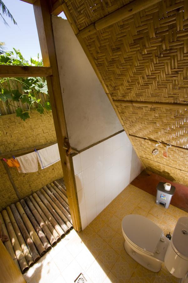 Hostel Surf Camp Lombok Kuta  Exterior foto